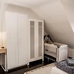 Appartamento Stadt-ferienwohnung Mit 55 M² Fuer 2 Erw. Personen Und Kind Bis 3 Jahren *