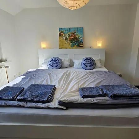 Apartment Stadt-ferienwohnung Mit 55 M² Für 2 Erw. Personen Und Kind Bis 3 Jahren