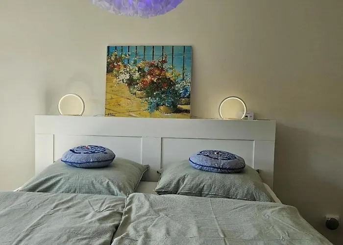 Apartment Stadt-ferienwohnung Mit 55 M² Fuer 2 Erw. Personen Und Kind Bis 3 Jahren